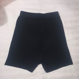 Black ribbed biker shorts